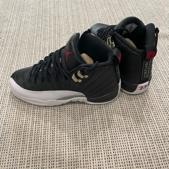 Nike Air Jordan 12 Retro - Picture 3 of 4